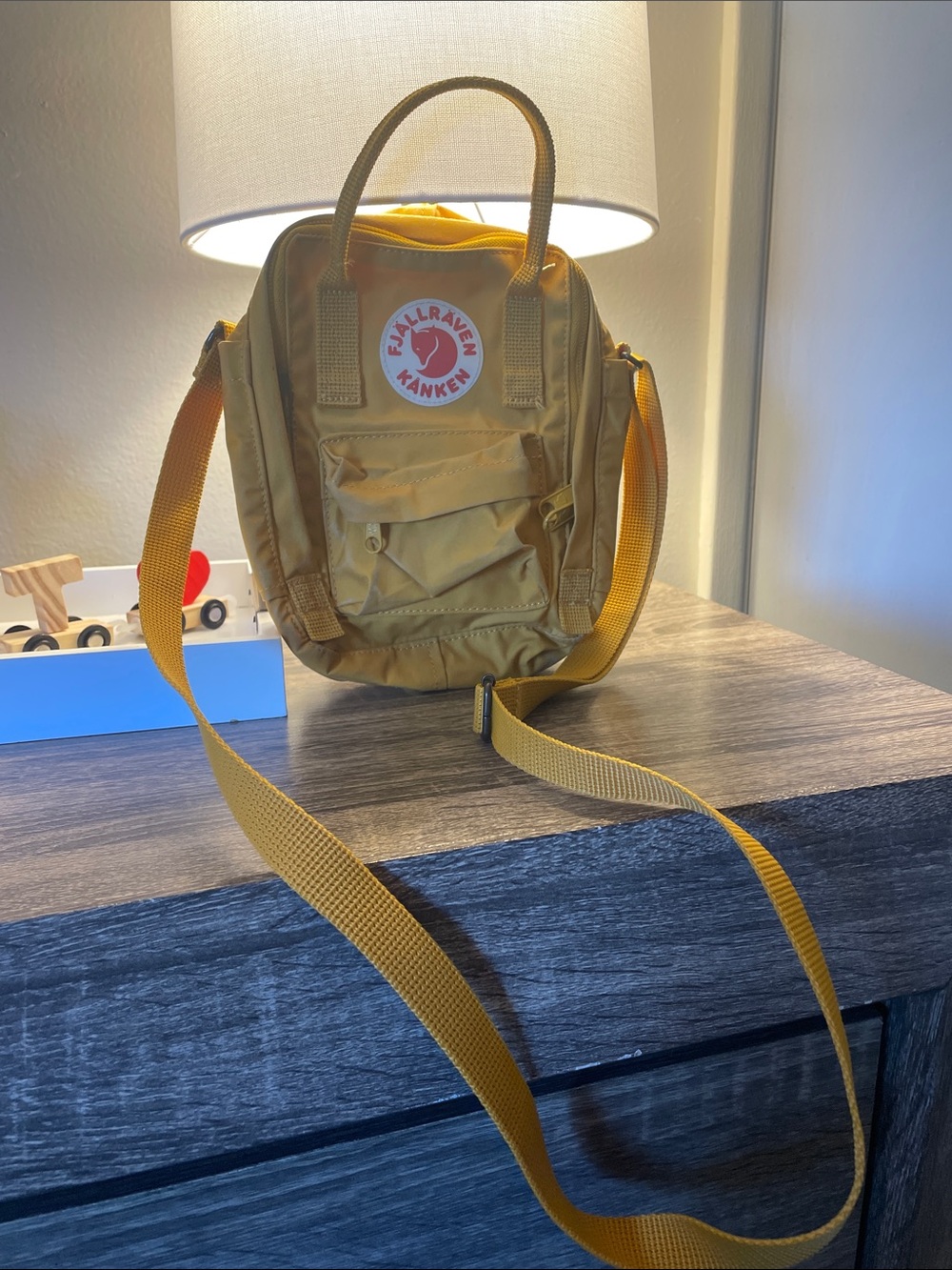 Fjallraven Kanken Mini Crossbody